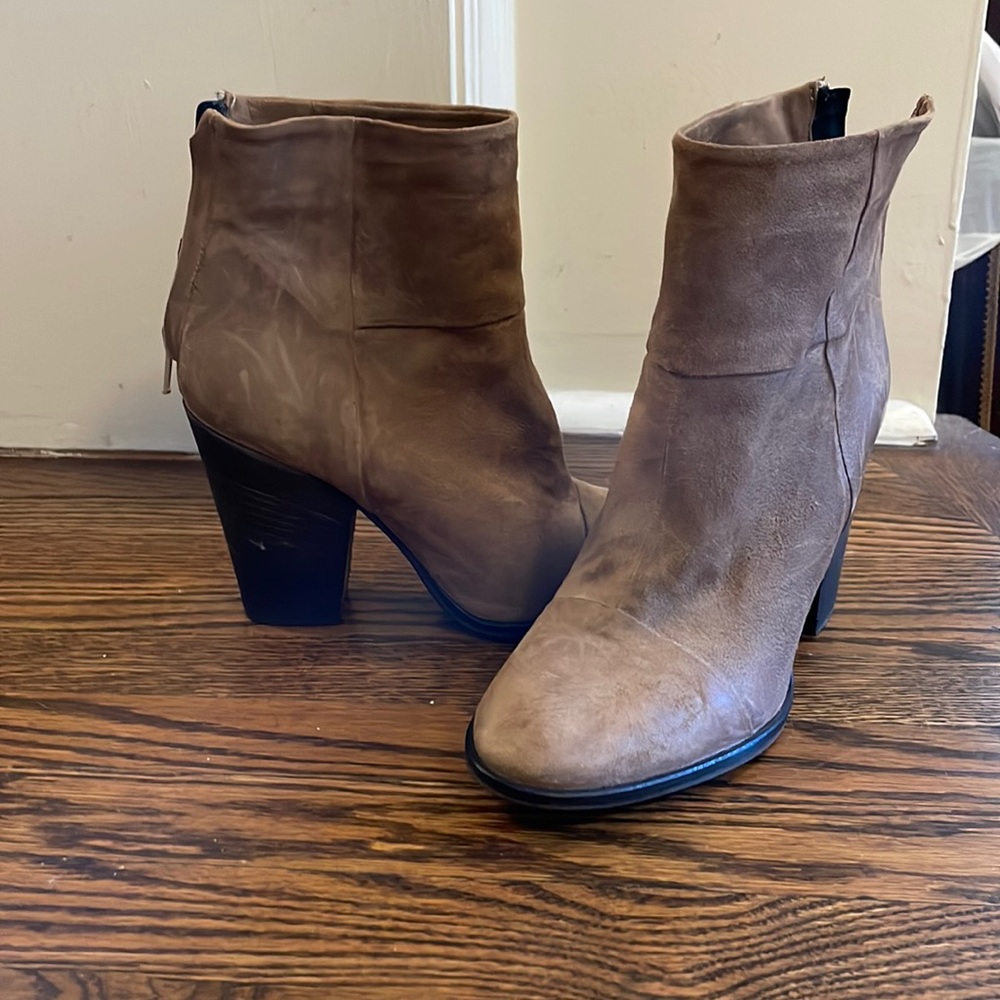 Real Leather Luca Valentini Brown Heeled Booties